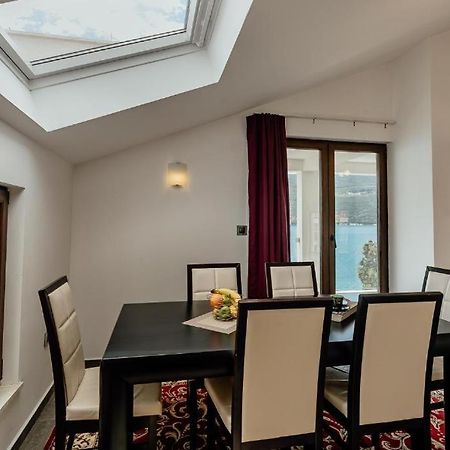 Apartments Joy Херцег Нови Екстериор снимка