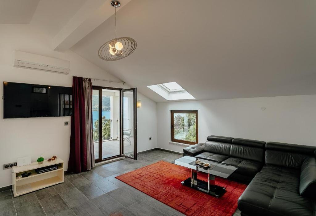 Apartments Joy Херцег Нови Екстериор снимка