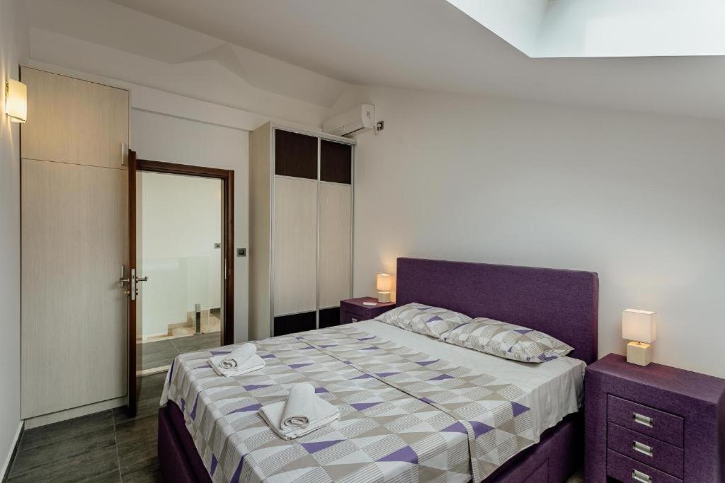 Apartments Joy Херцег Нови Екстериор снимка